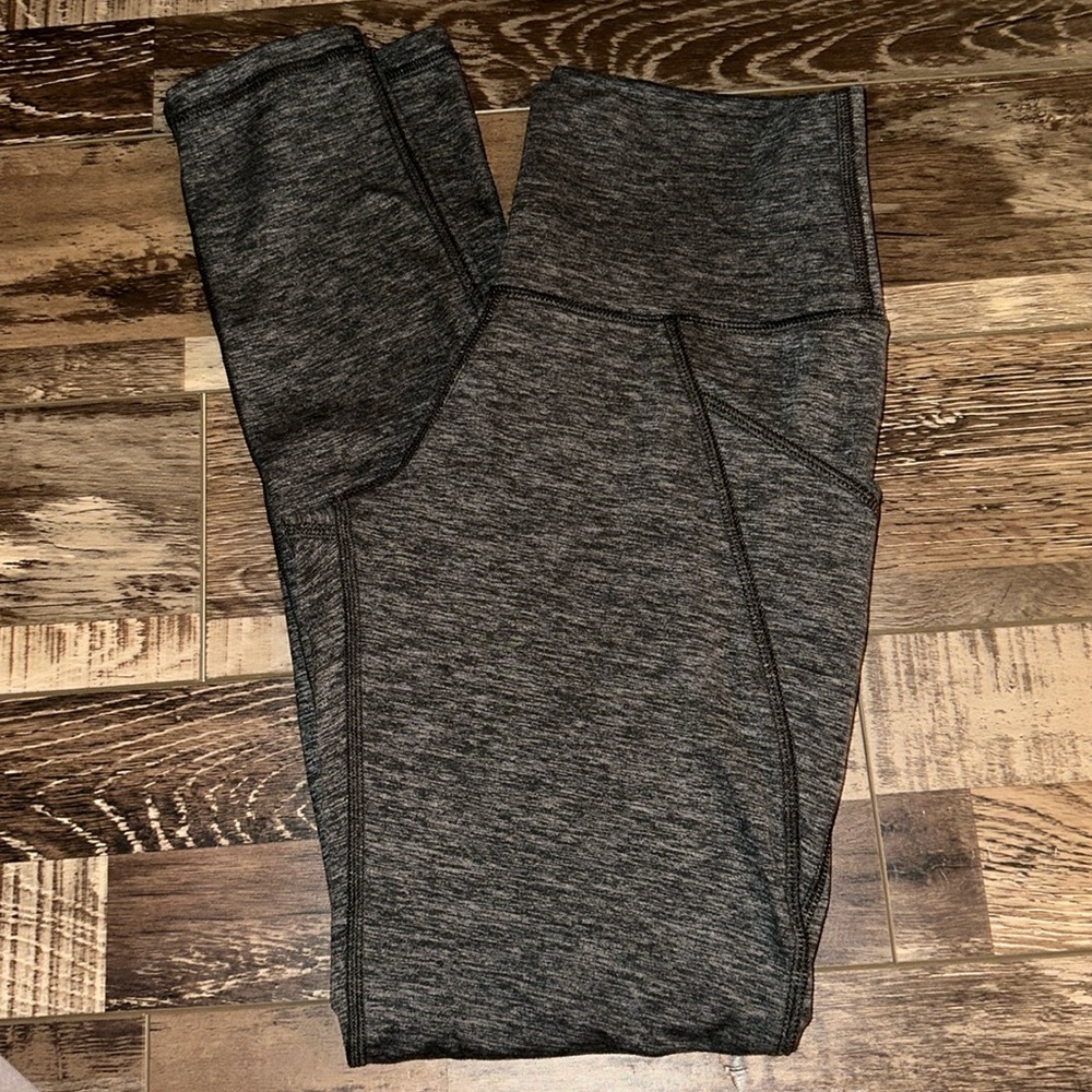 Aerie 7/8 chill-play-move legging 
Size S